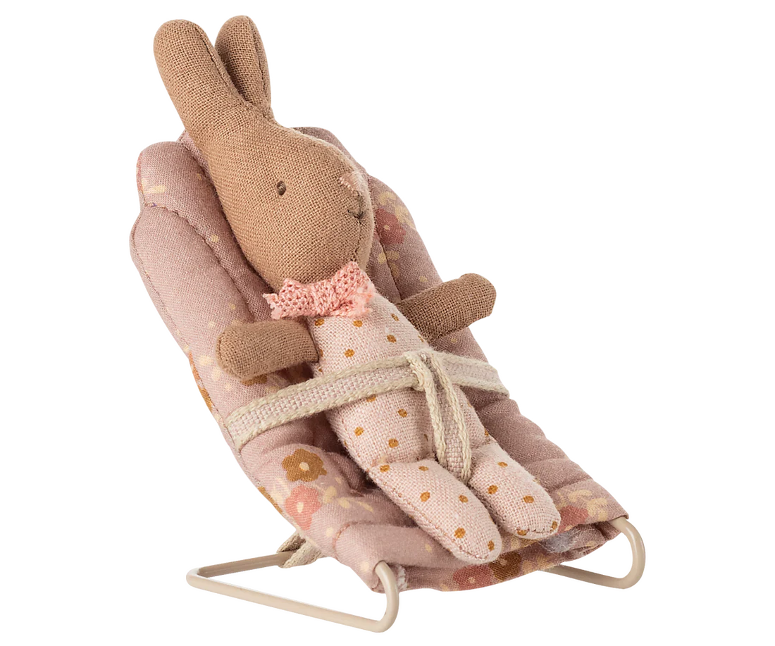 My Babysitter - Rose