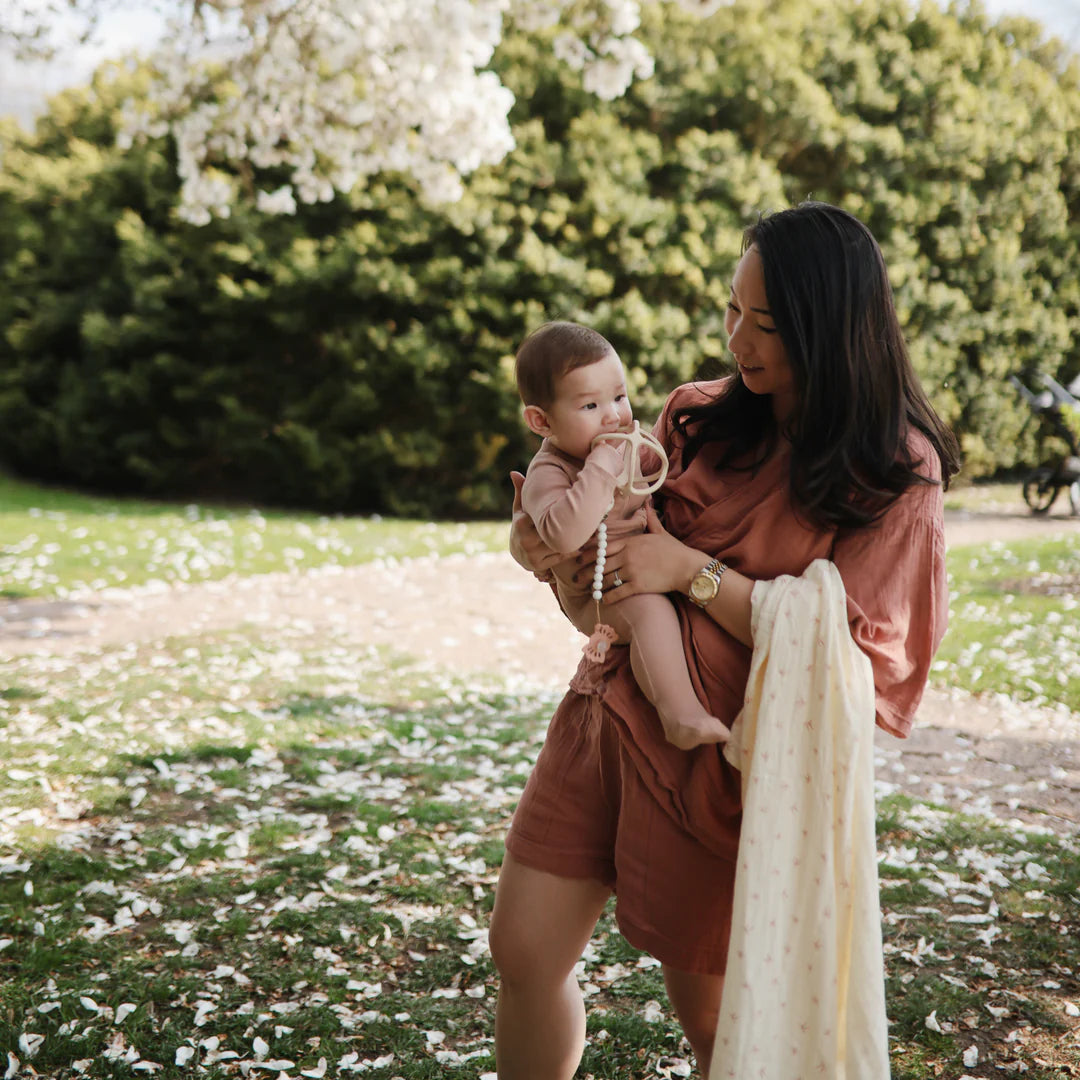 Extra Soft Muslin Swaddle- Bows