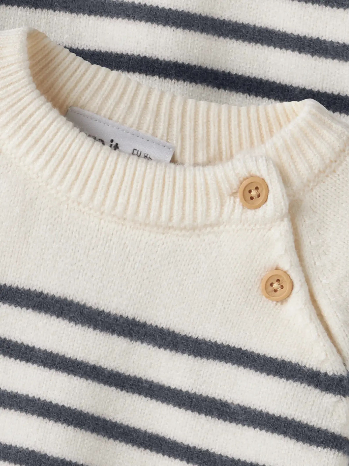 Ostripea Knit Pullover - Antique White/ Ombre Blue