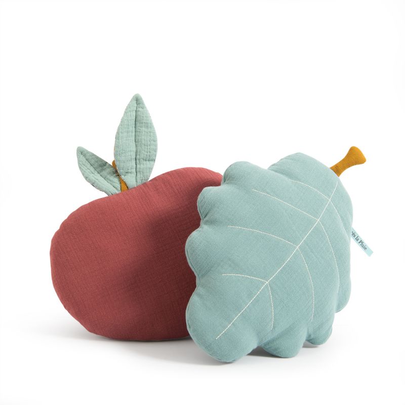 Apres la Pluie - Oak Leaf Cushion