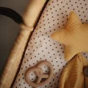 Pretzel Teether - Mushie