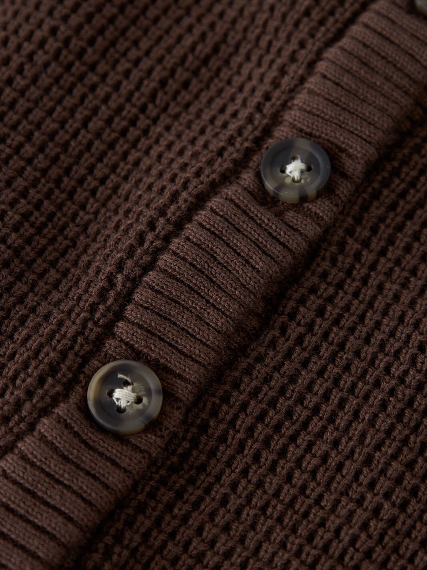 WAFFLE KNITTED CARDIGAN - French Roast