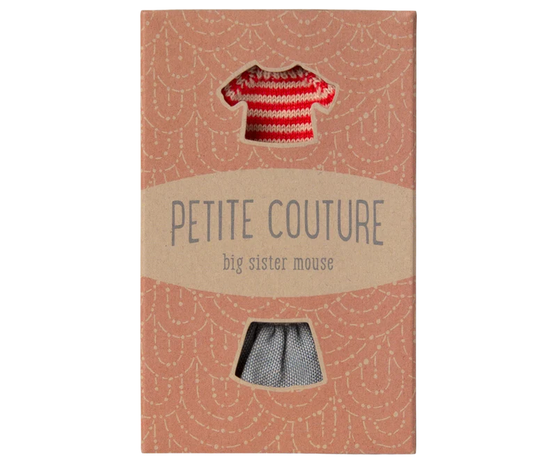 Knitted sweater and skirt, Big sister mouse