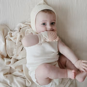 Rainbow Teething Mitten-Mushie