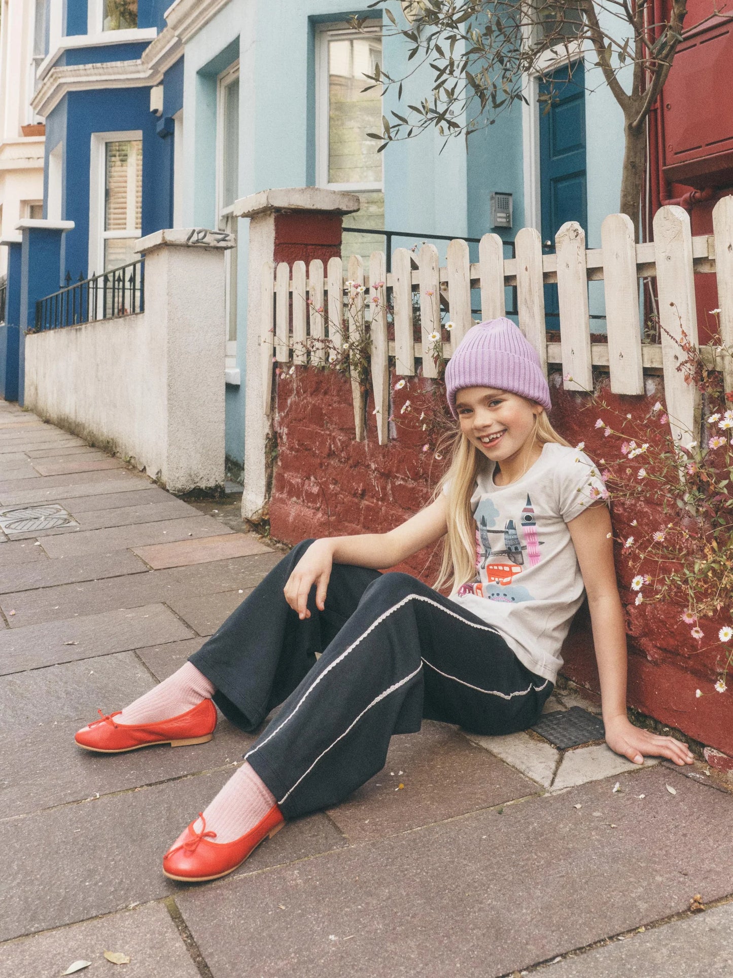 LONDON LANDMARKS GRAPHIC TEE