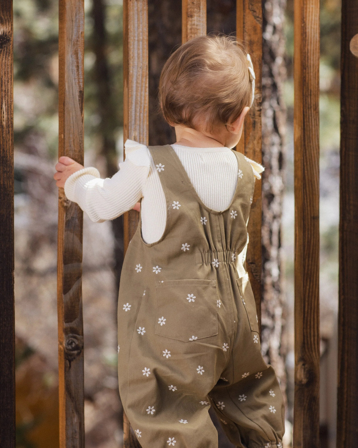 Vintage Overall Embroidered Daisies