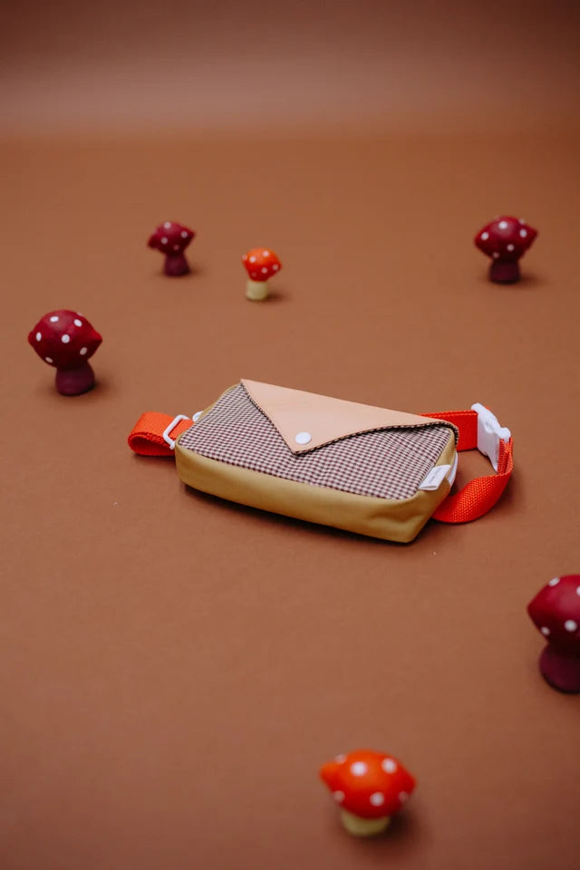 Fanny Pack Small Envelope - Apple Juice