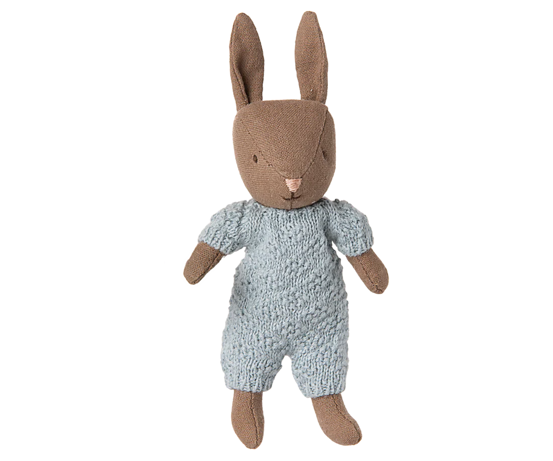 Micro Rabbit - Knitted Suit