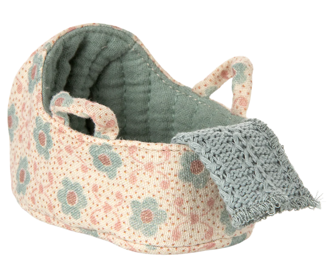 Carry Cot for Baby Mouse