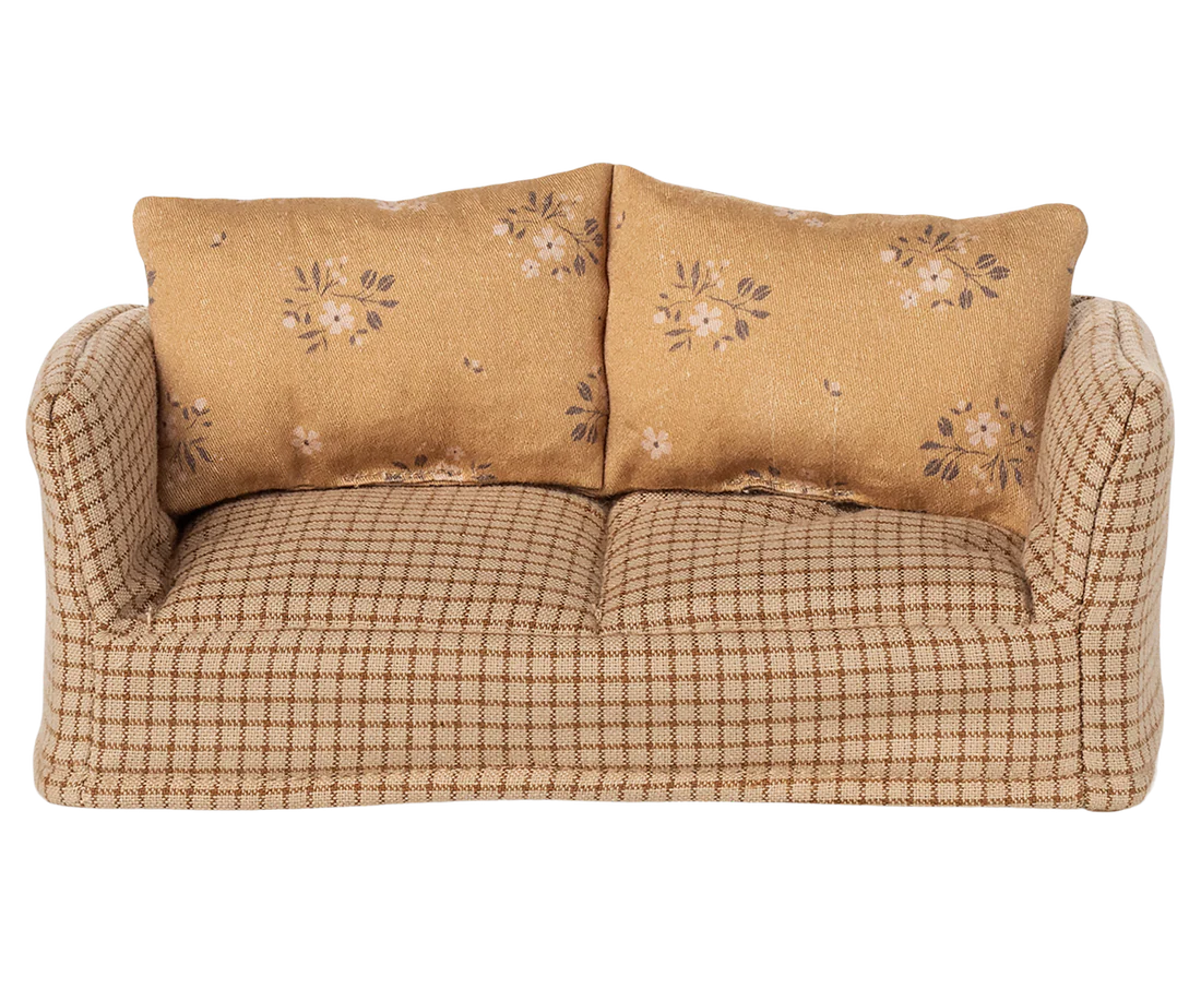 Couch for Mouse - Mable