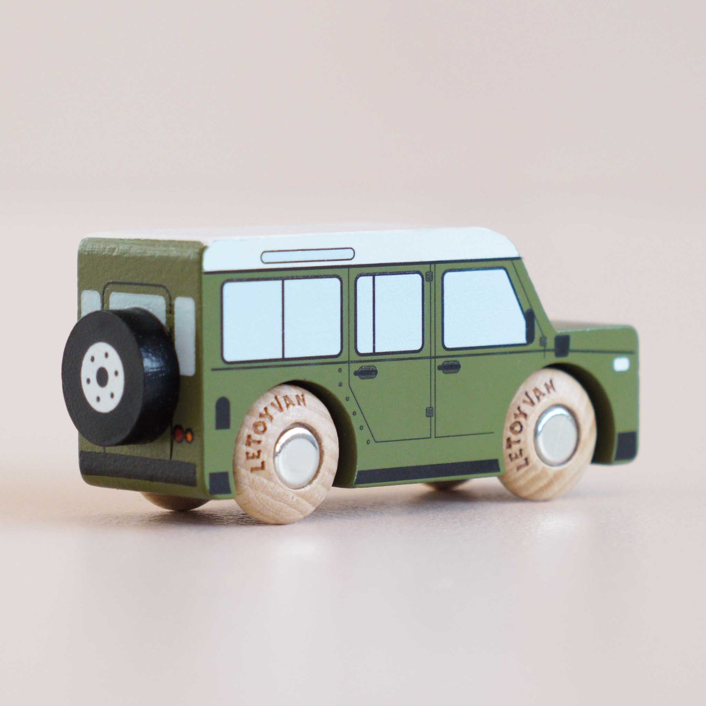 Archie Wood SUV