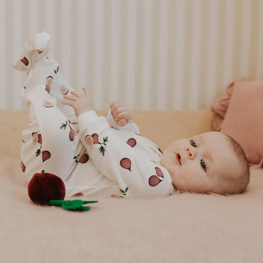 Figs Print on Off-White Sleeper