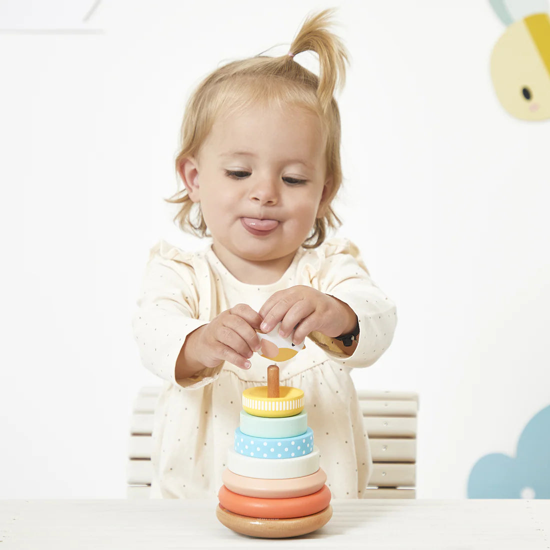 PURE: STACKABLE NEST