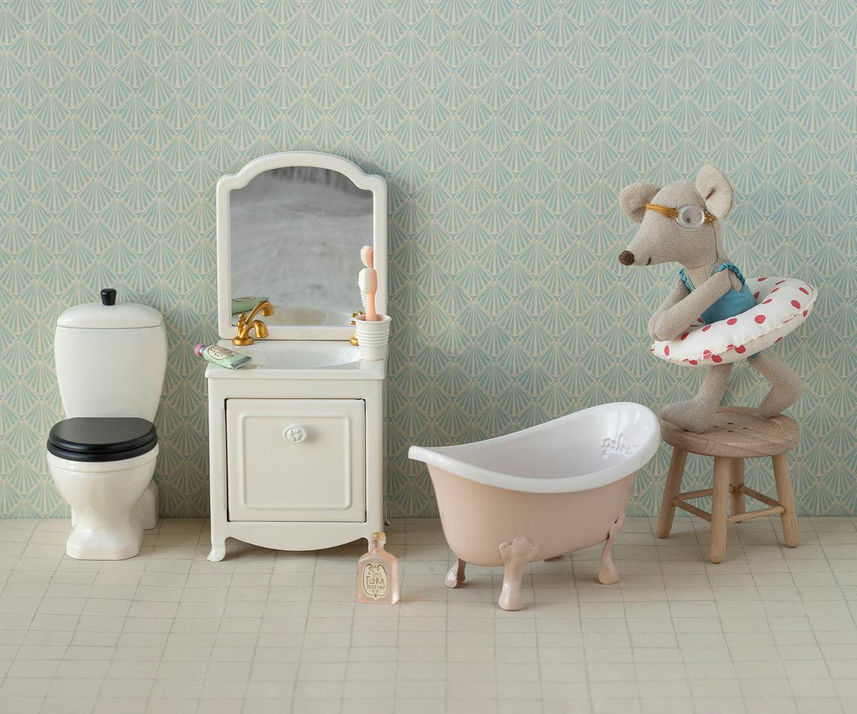 Sink Dresser with Mirror