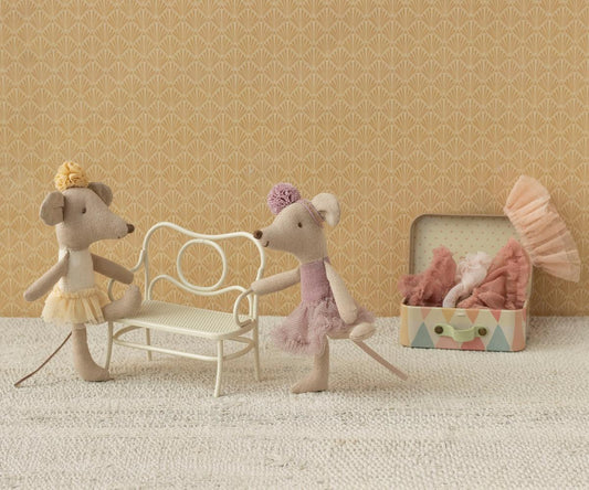 Ballerina Mouse, Little Sister