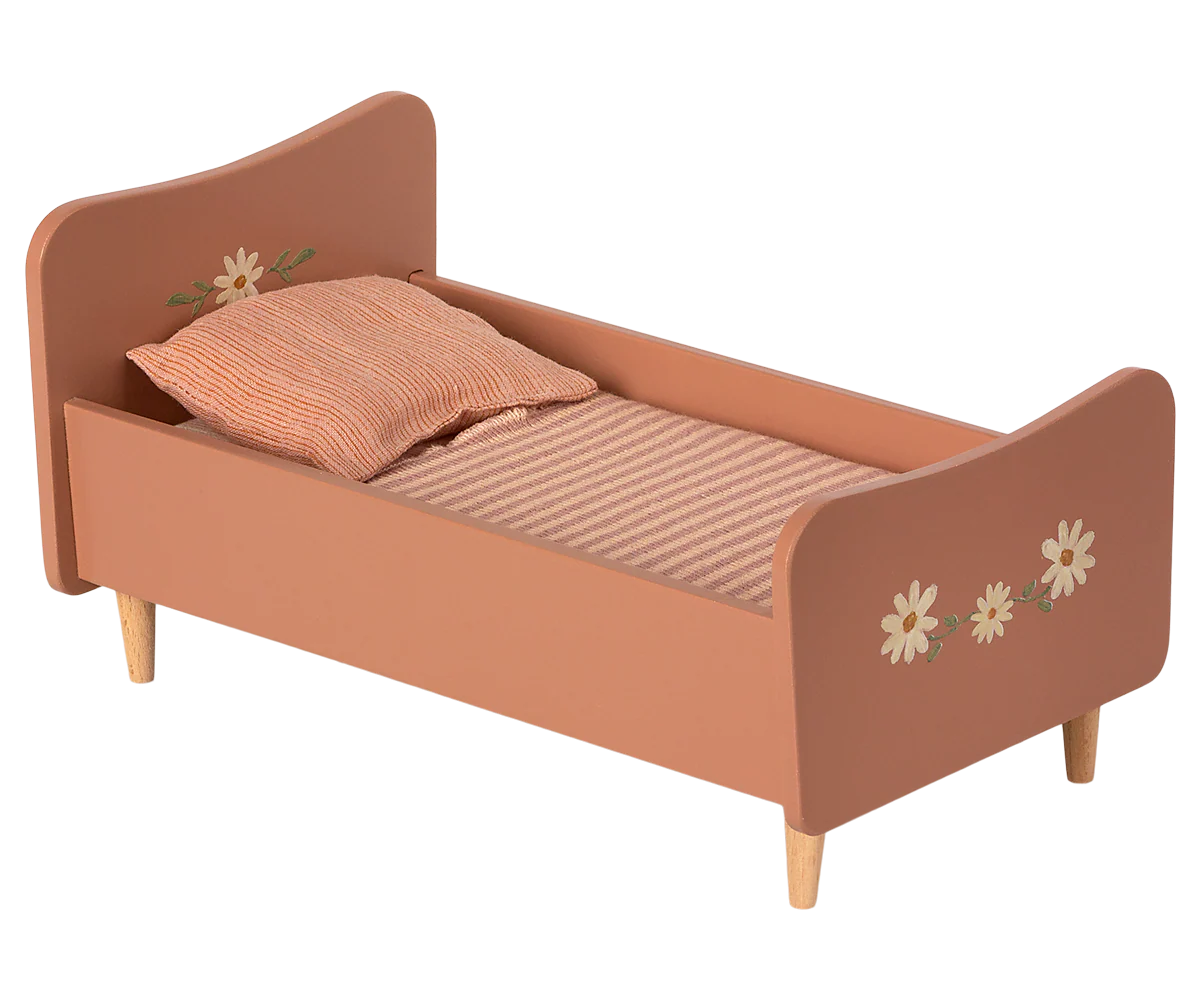 Wooden Bed Mini