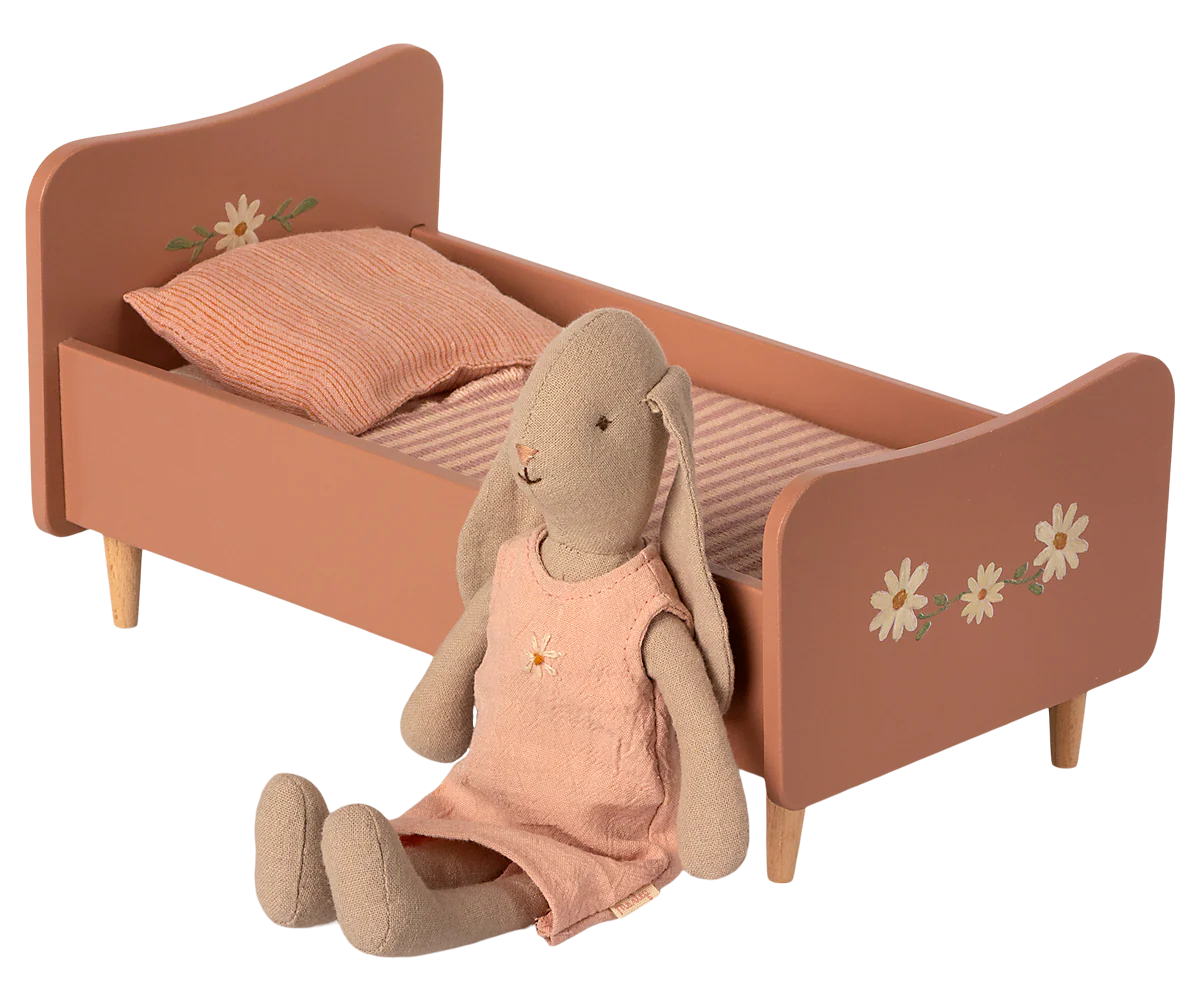 Wooden Bed Mini