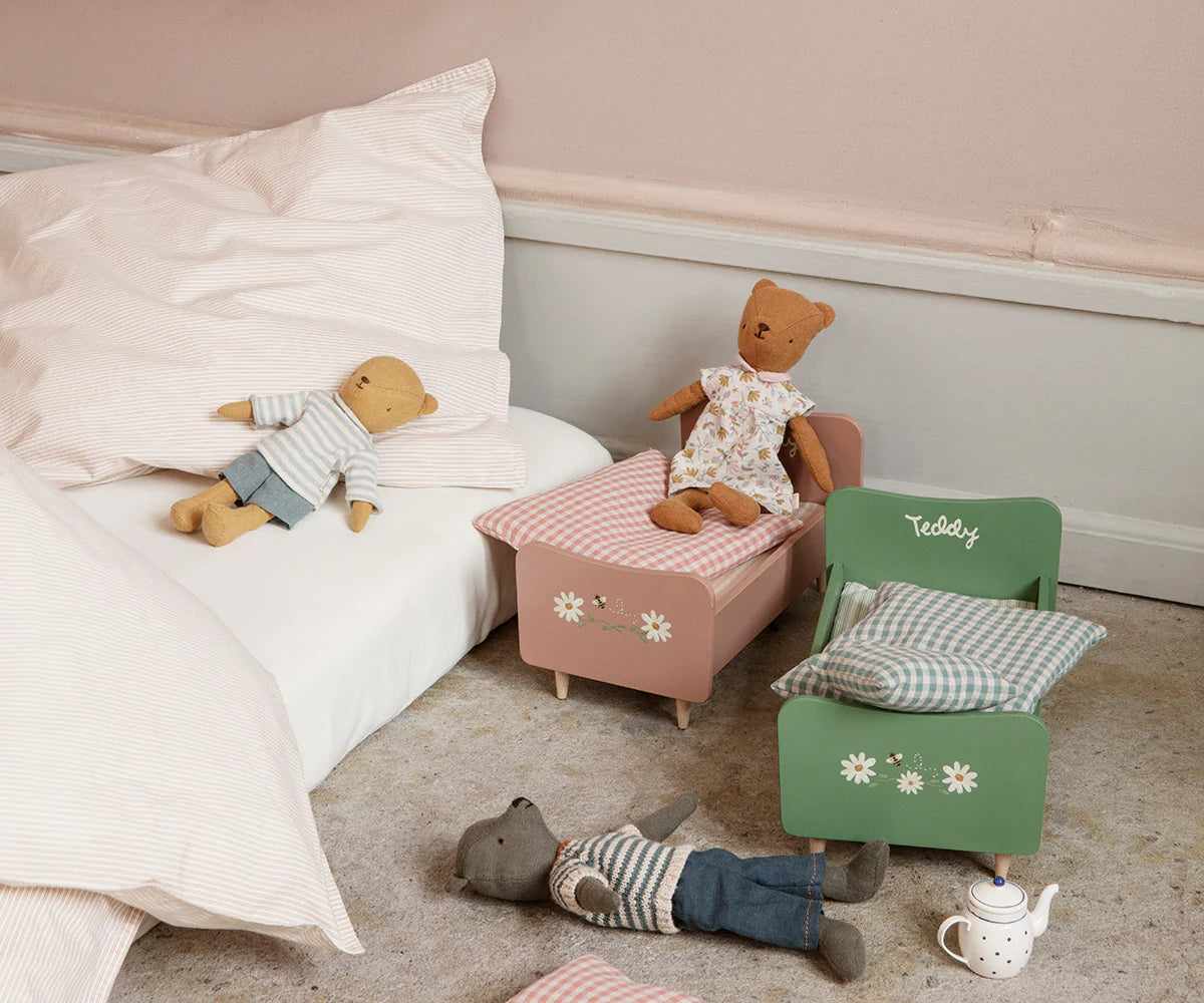 Bed for Teddy Mum & Dad