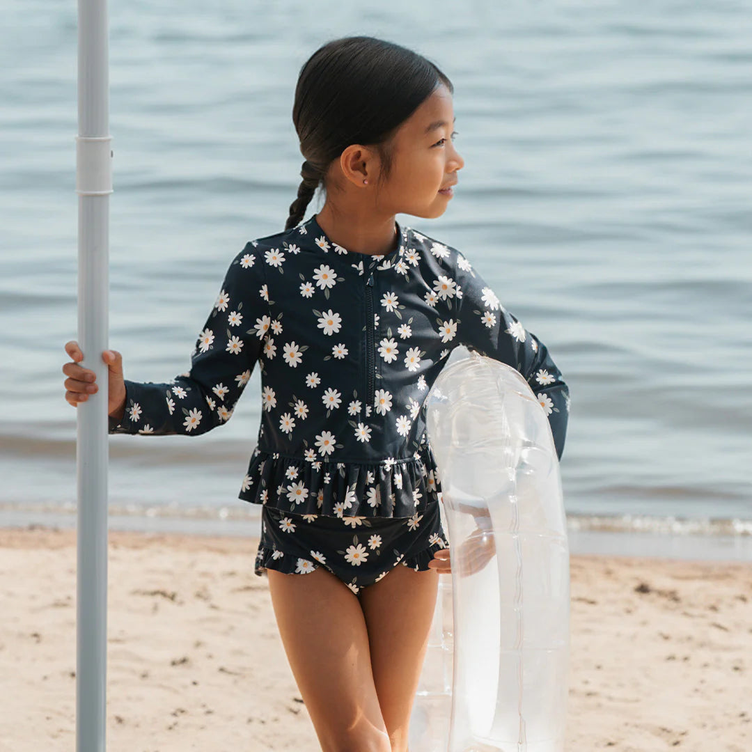 Daisies Print On Navy Long-Sleeve Rashguard Set