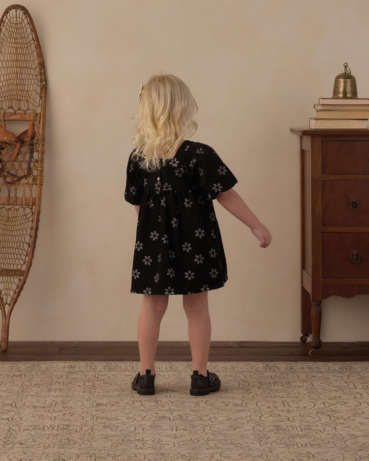 Gretta Babydoll Dress Black Daisy