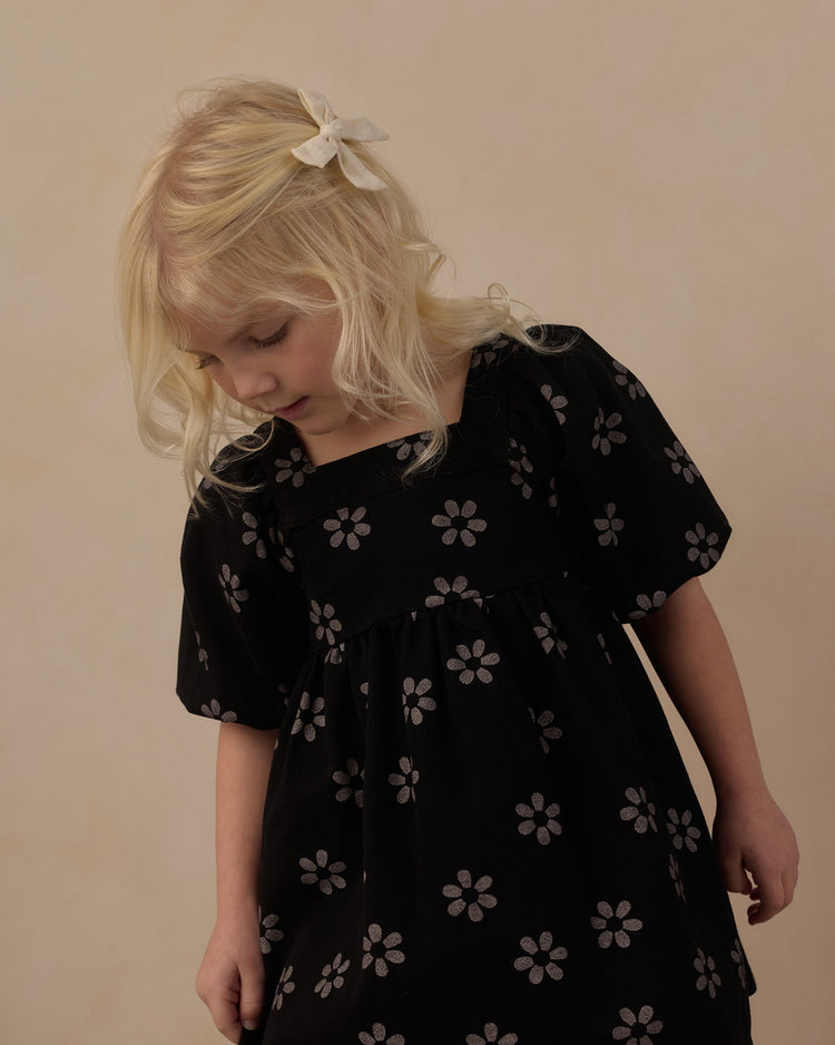 Gretta Babydoll Dress Black Daisy