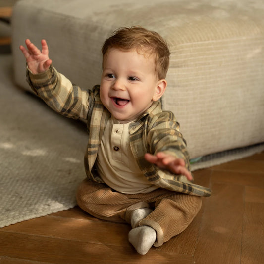 Boy's Long Sleeved Top And Trousers Set - Green